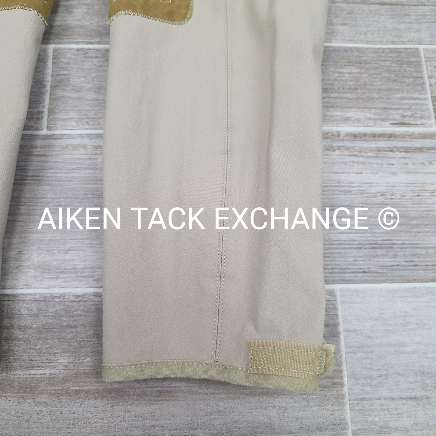 Tailored Sportsman Trophy Hunter Knee Patch Breeches, Size 30 R