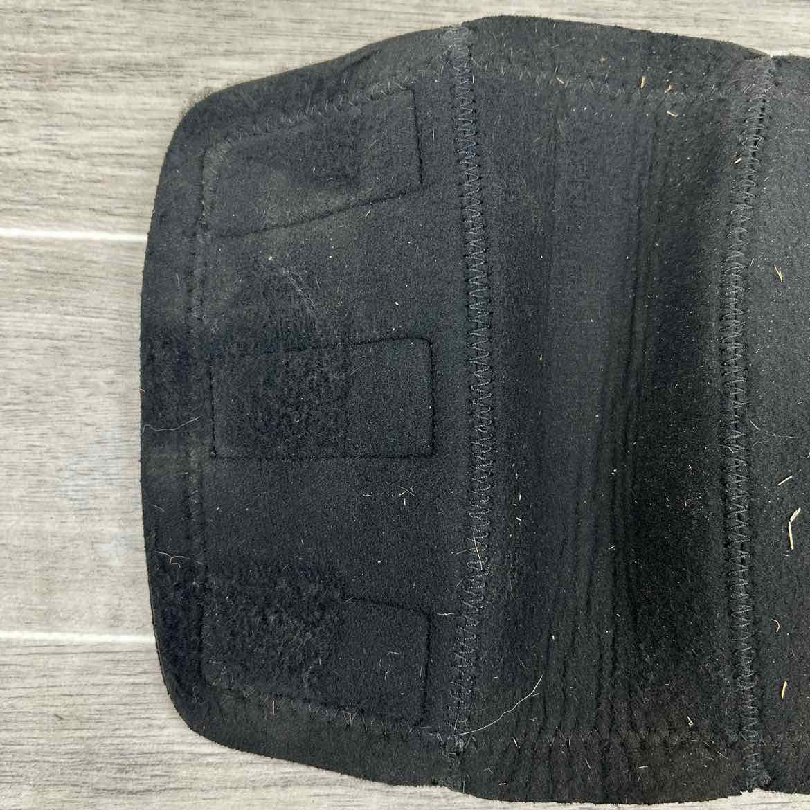 Back on Track Therapeutic Knee Boots, 1 Pair, Size Medium