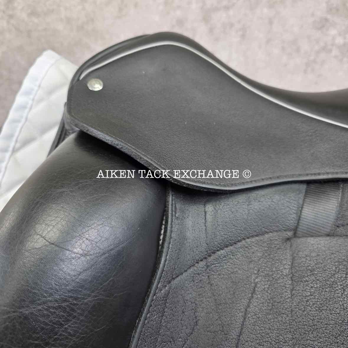 2015 Custom Saddlery Icon Flight Monoflap Dressage Saddle, 17.5" Seat, Adjustable Tree, Wool Flocked Hybrid Panels