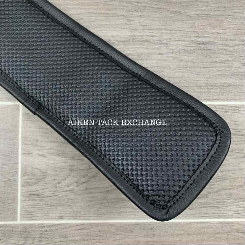 Total Saddle Fit Shoulder Relief Girth 32"