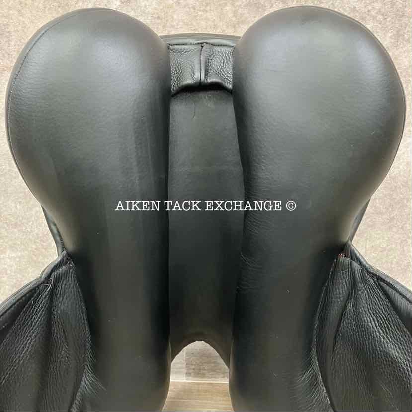 2021 Custom Saddlery Icon Flight Monoflap Dressage Saddle, 17.5" Seat, Short Flap, Adjustable Tree, Wool Flocked Panels