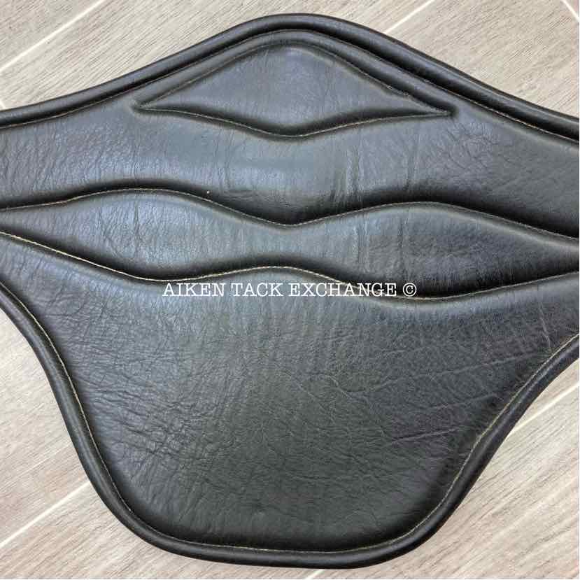 Southern Stars Saddlery Belly Guard Stud Girth, Black, 50"