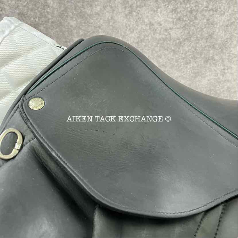 2013 Devoucoux Makila Monoflap Dressage Saddle, 18" Seat, 3A Flap, Medium Wide Tree, Foam Panels, Full Buffalo Leather