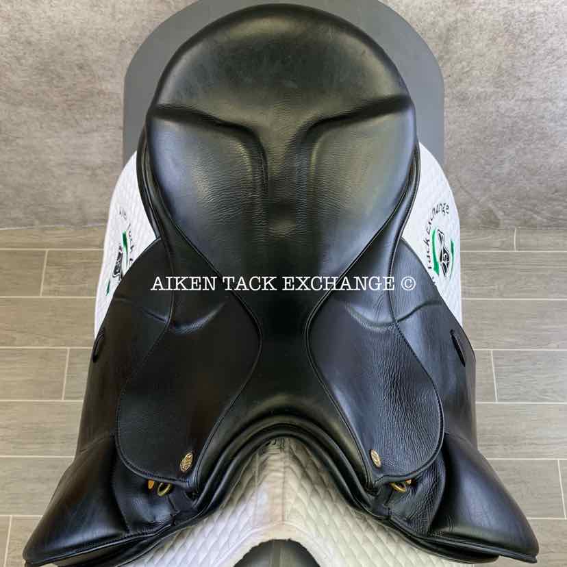 **SOLD** 2010 Marcel Toulouse As Aachen Dressage Saddle, 17.5" Seat, Medium Wide Tree, Wool Flocked Panels