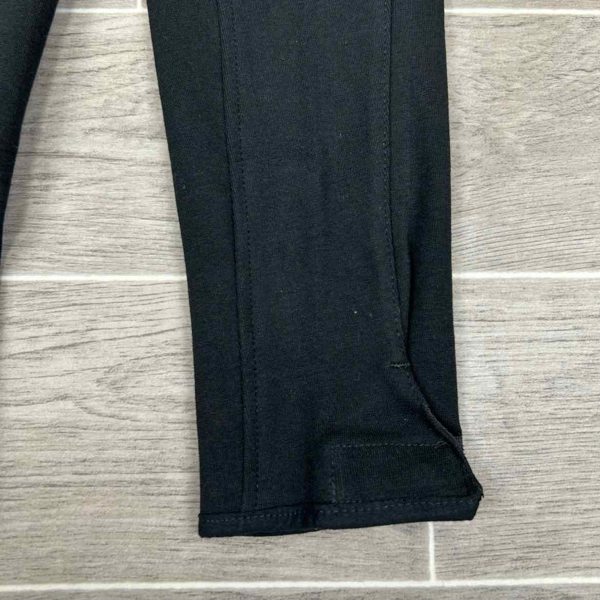 Eqituff Children's Knee Patch Breeches, Black, Size 8, Brand New