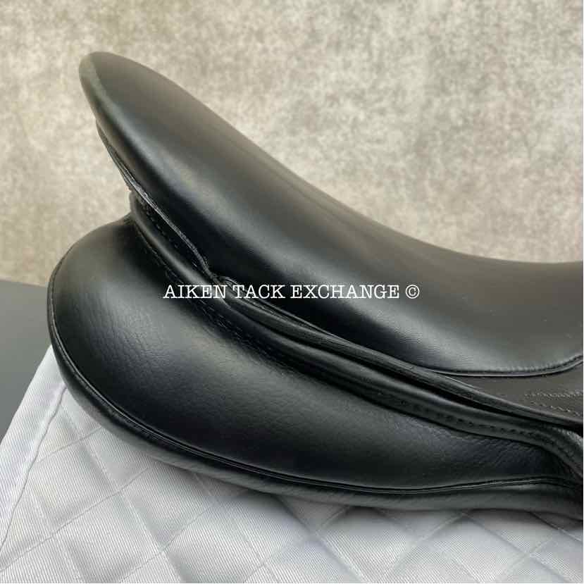 2021 Stubben Aramis Deluxe Dressage Saddle, 19" Seat, 30cm Tree - Medium Wide, Wool Flocked Panels