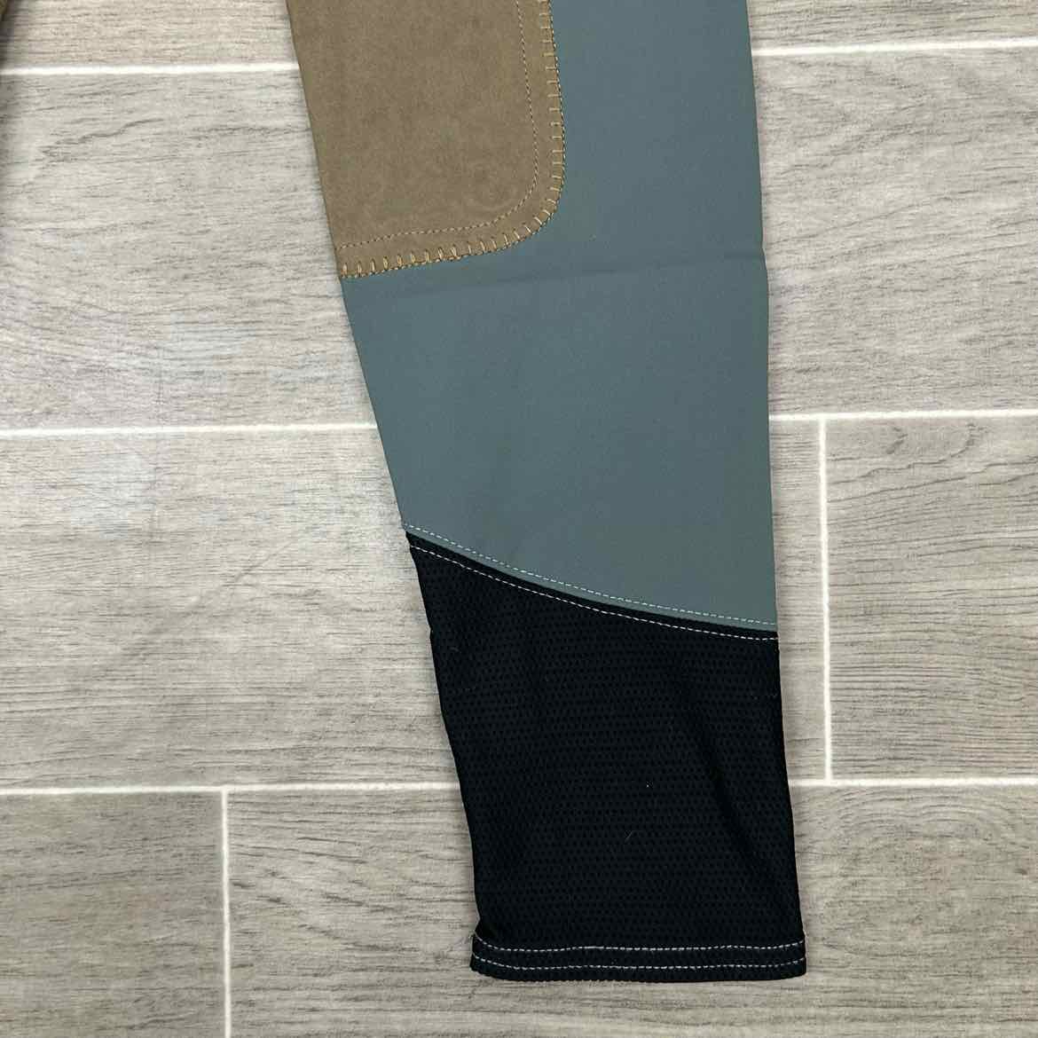 RJ Classics Avery Knee Patch Breeches, Size 16 L