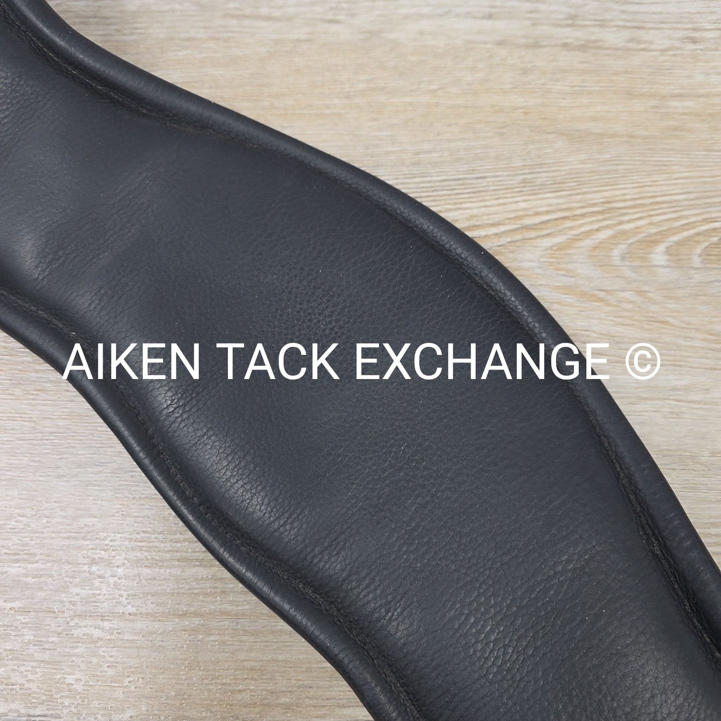 Dynamic Saddles Anatomic Shoulder Relief Girth, Black, 24"