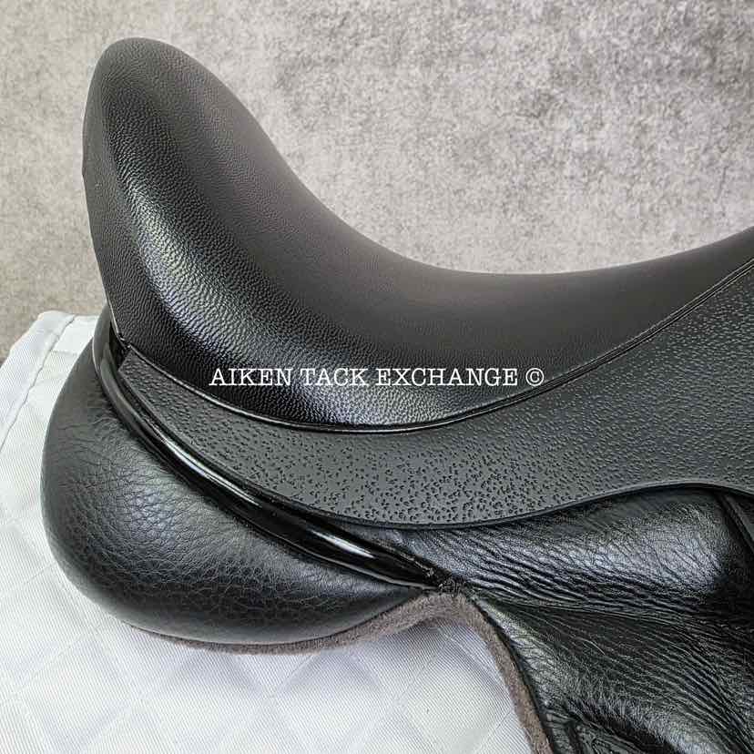 2021 Black Country Vinici X Monoflap Dressage Saddle, 17" Seat, Extra Wide Freedom Hoop Tree, Wool Flocked Serge Panels