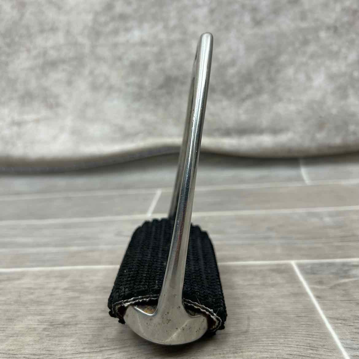 Fillis Stirrup Irons with Super Comfort Stirrup Iron Pads, 4"