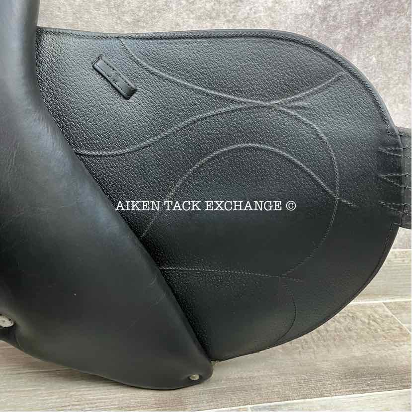 2017 Devoucoux Chiberta S Monoflap Jump Saddle, 16.5" Seat, 0A Flap, Medium Wide Tree, D3D Panels, Full Buffalo Leather
