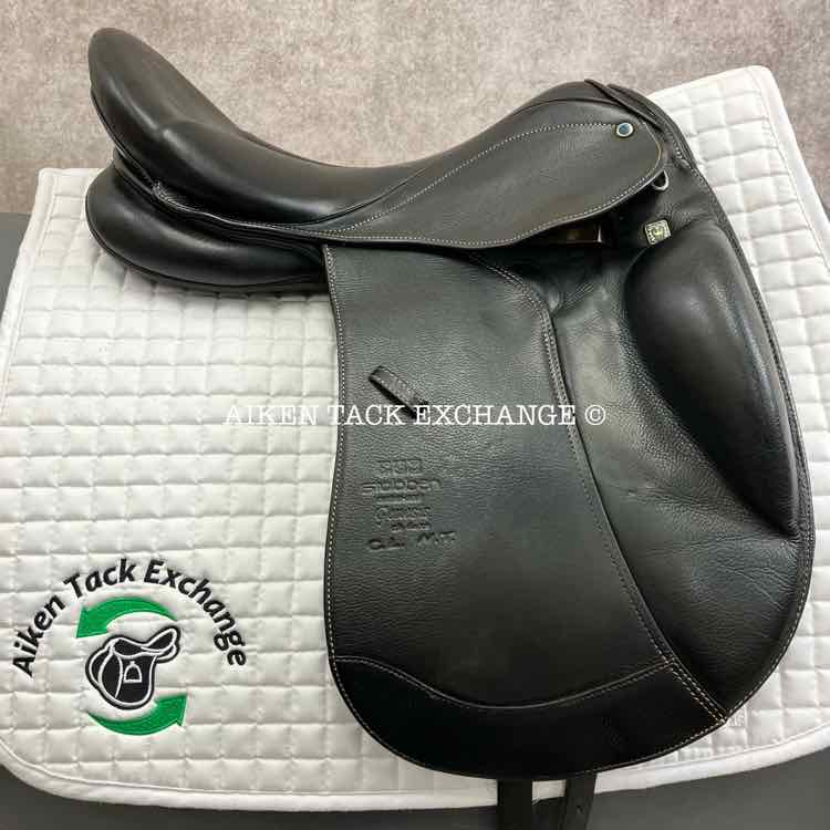 **On Trial** 2015 Stubben Genesis Deluxe CL NT Dressage Saddle, 17.5" Seat with Biomex, 28cm Tree - Medium Narrow, Wool Flocked Panels