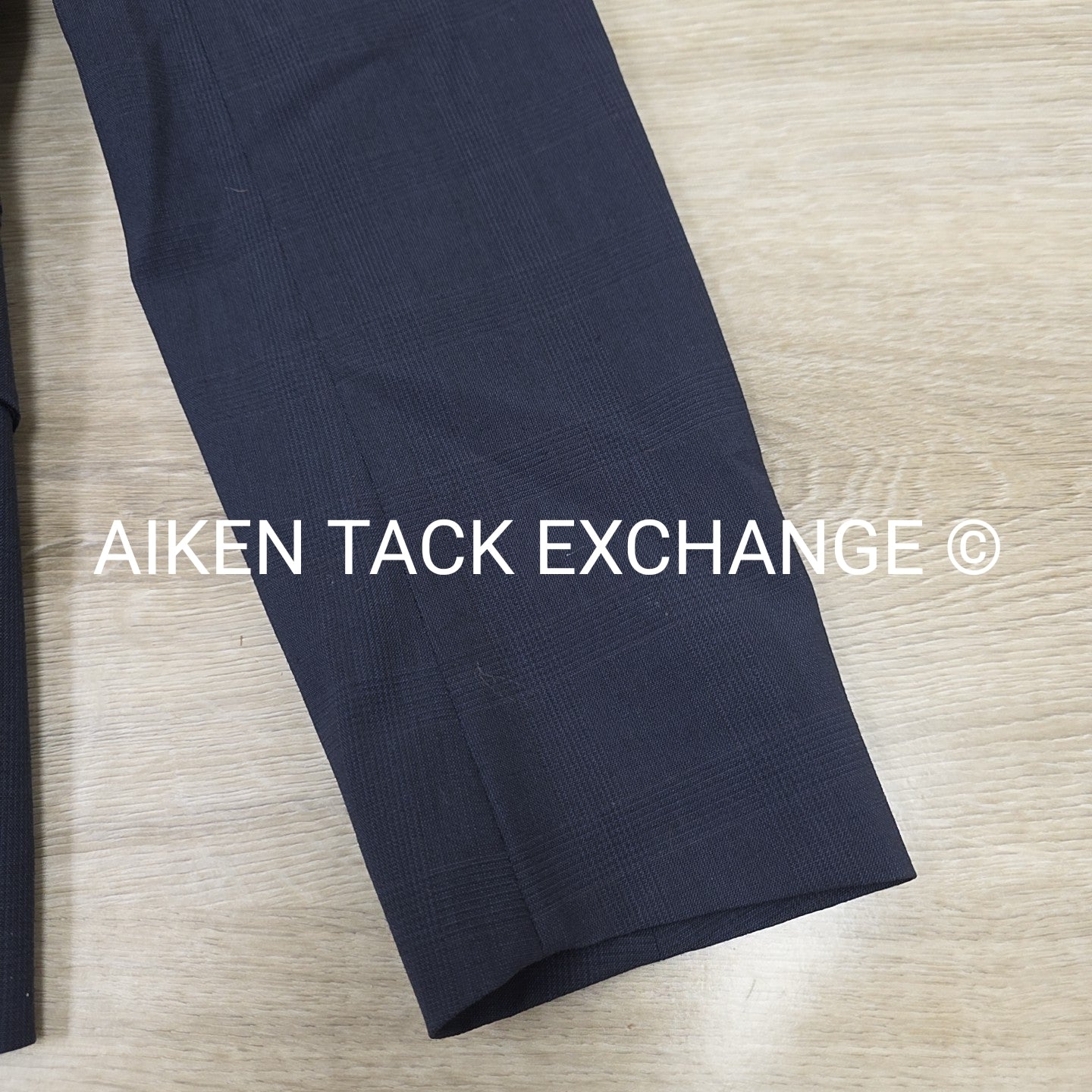 Tailored Sportsman Show Coat, Size 4 R