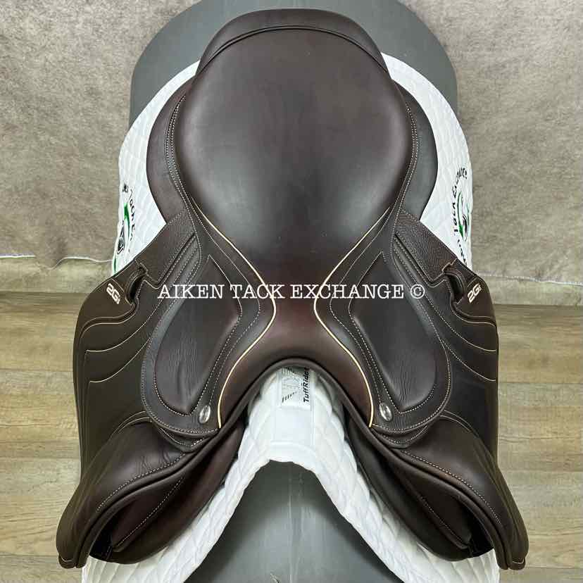 **SOLD** 2020 CWD SE32 2GS Mademoiselle Close Contact Jump Saddle, 17" Seat - S1, 2L Flap, Dynamick Flex Tree - Medium, Foam Panels, Full Buffalo Leather