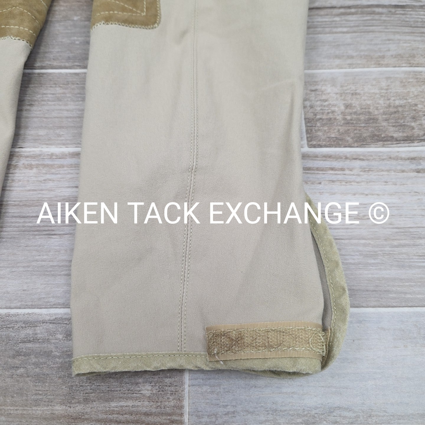 Tailored Sportsman Trophy Hunter Knee Patch Breeches, Size 30 R