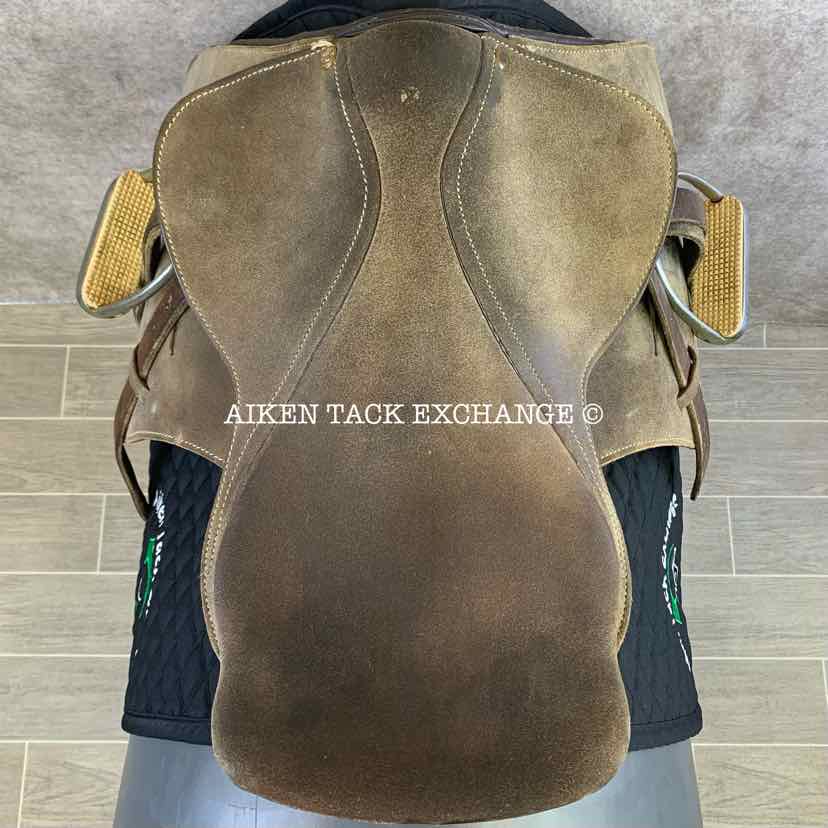Gladiator Polo Saddle, 18" Seat, Narrow Tree, Foam Panels, Comes with Stirrups & Leathers