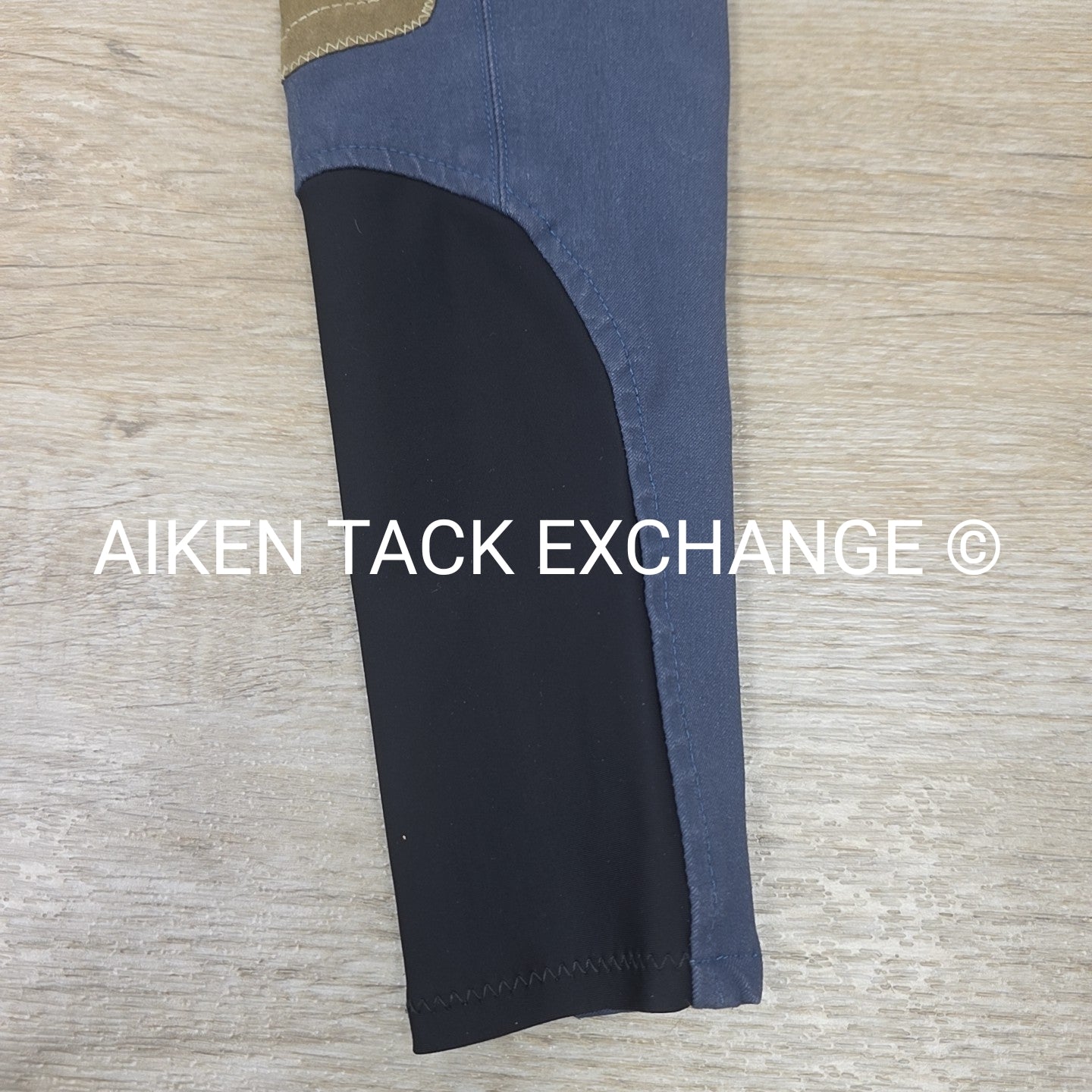 Tailored Sportsman Trophy Hunter Knee Patch Breeches, Size 10 L