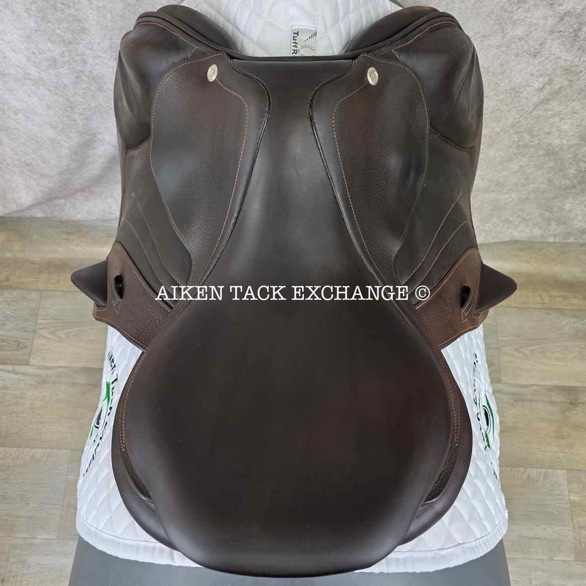 2016 CWD SE04 Monoflap Jump Saddle, 17.5" Seat, 2AA Flap, Medium Tree, Foam Panels