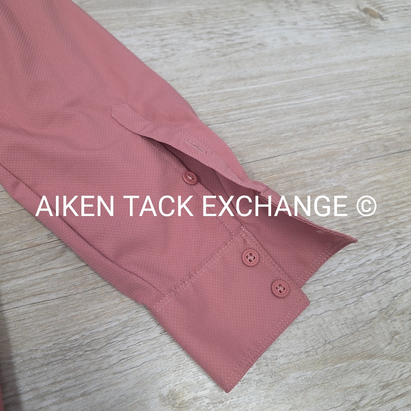 Ariat Outbound VenTEK Button Down Shirt, Women's Medium