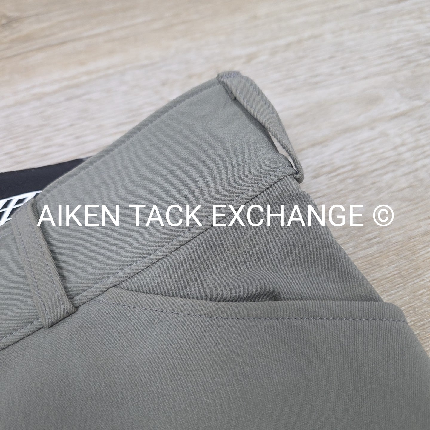 Struck Silicone Grip Knee Patch, Size 24