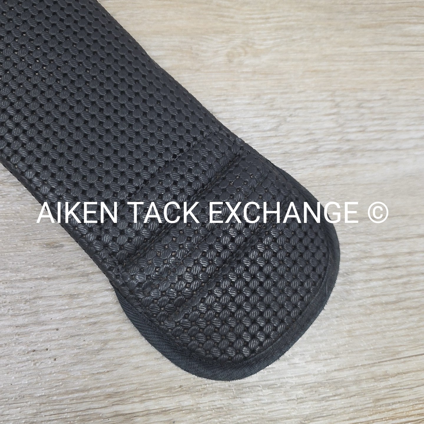 Wintec Short Girth, Black, 26"