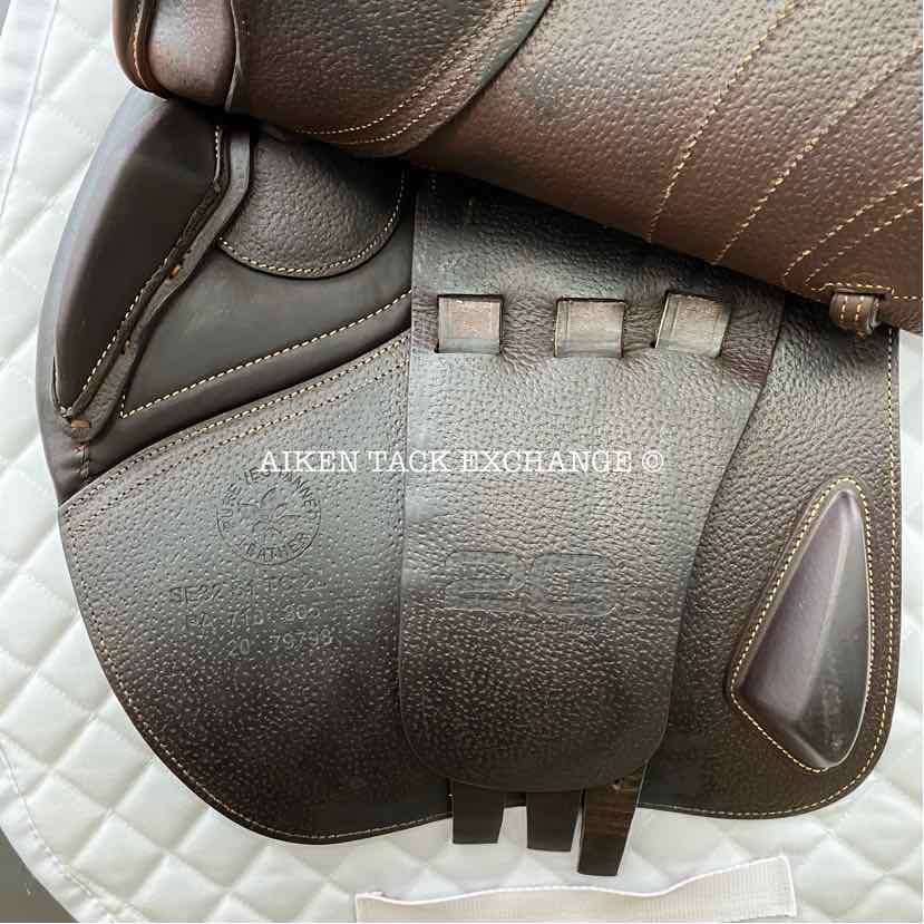 **SOLD** 2020 CWD SE32 2GS Mademoiselle Close Contact Jump Saddle, 17" Seat - S1, 2L Flap, Dynamick Flex Tree - Medium, Foam Panels, Full Buffalo Leather