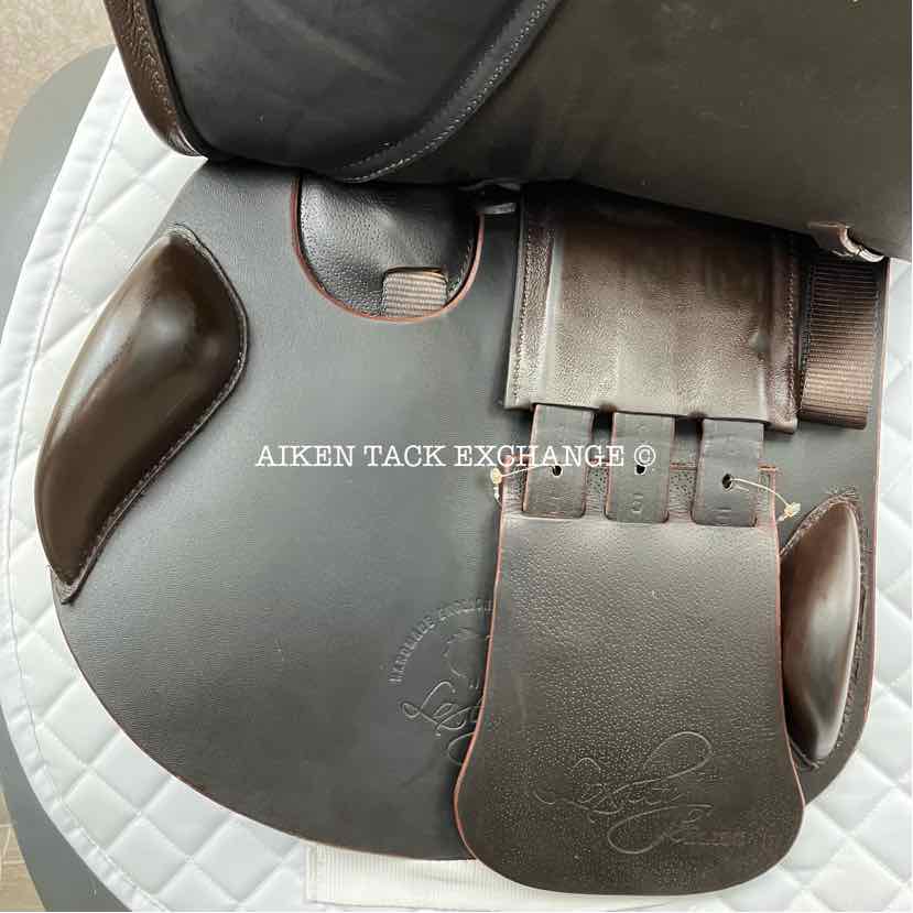 **SOLD** 2019 Loxley by Bliss Jump Saddle, 17.5" Seat, Adjustable Tree - Changeable Gullet, Wool Flocked Panels
