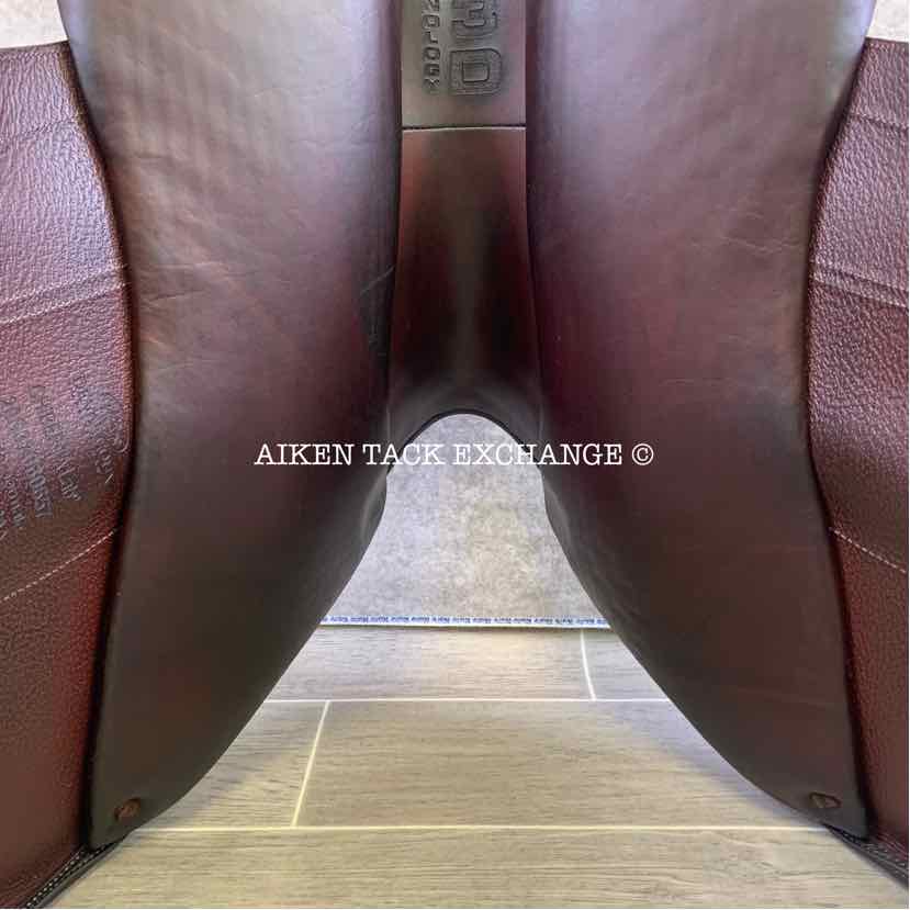 2020 Devoucoux Chiberta Lab Monoflap Jump Saddle, 18" Seat, 2AA Flap, Medium Tree, D3D Panels, Full Buffalo Leather