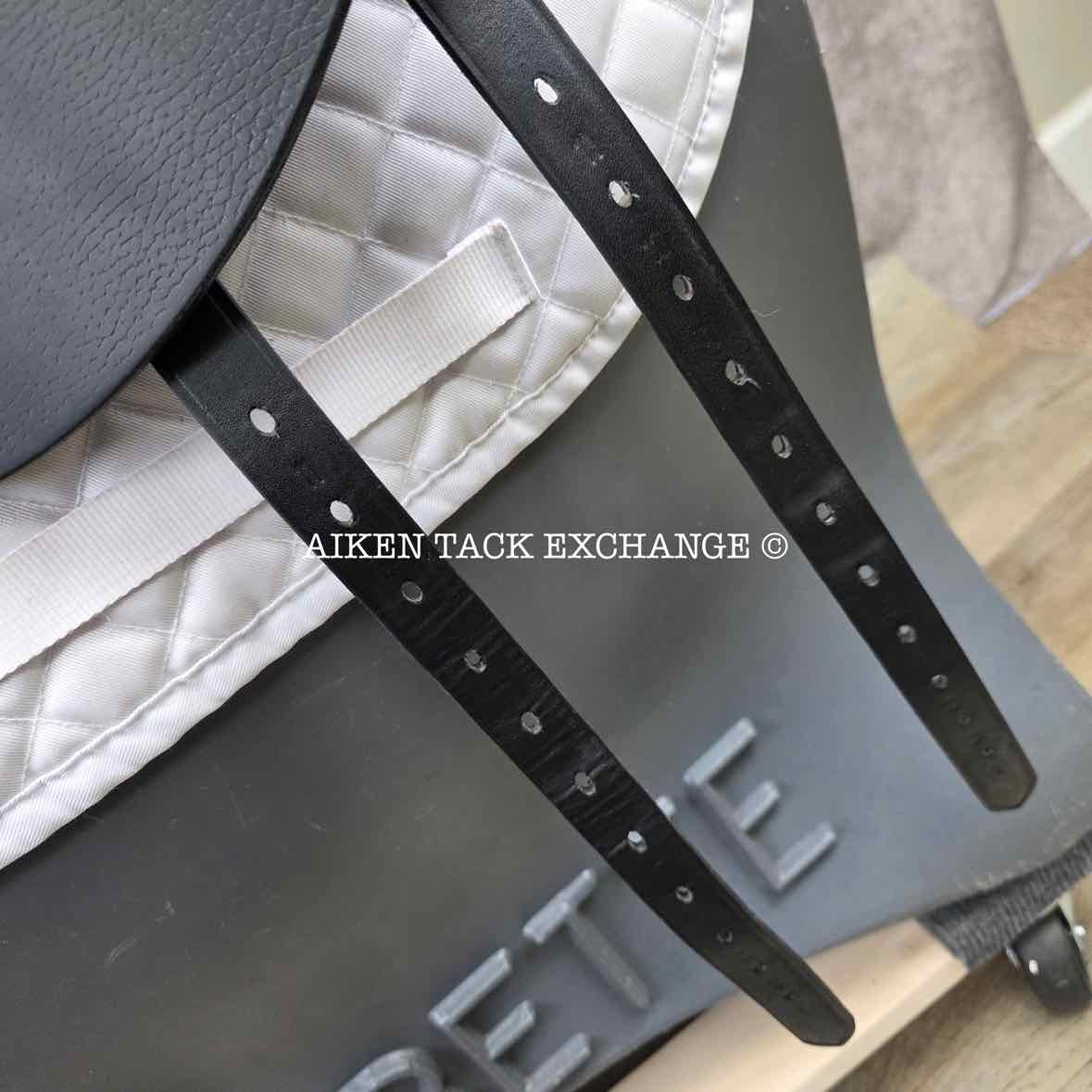 2021 Custom Saddlery Signature Wolfgang Solo Dressage Saddle, 17" Seat, Adjustable Tree, Wool Flocked Panels