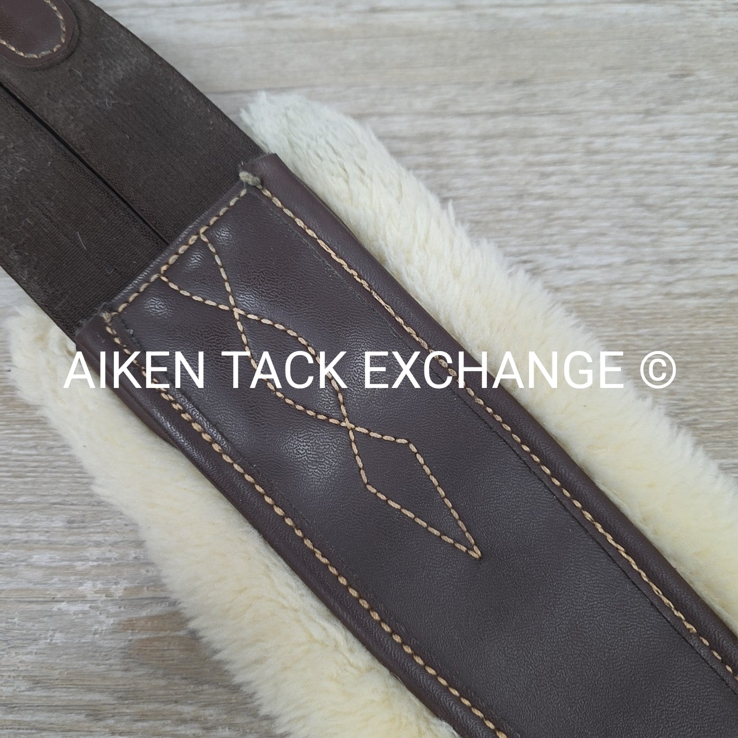 Kentucky Horseware Removable Sheepskin Girth w/ Double End Elastic, 50"
