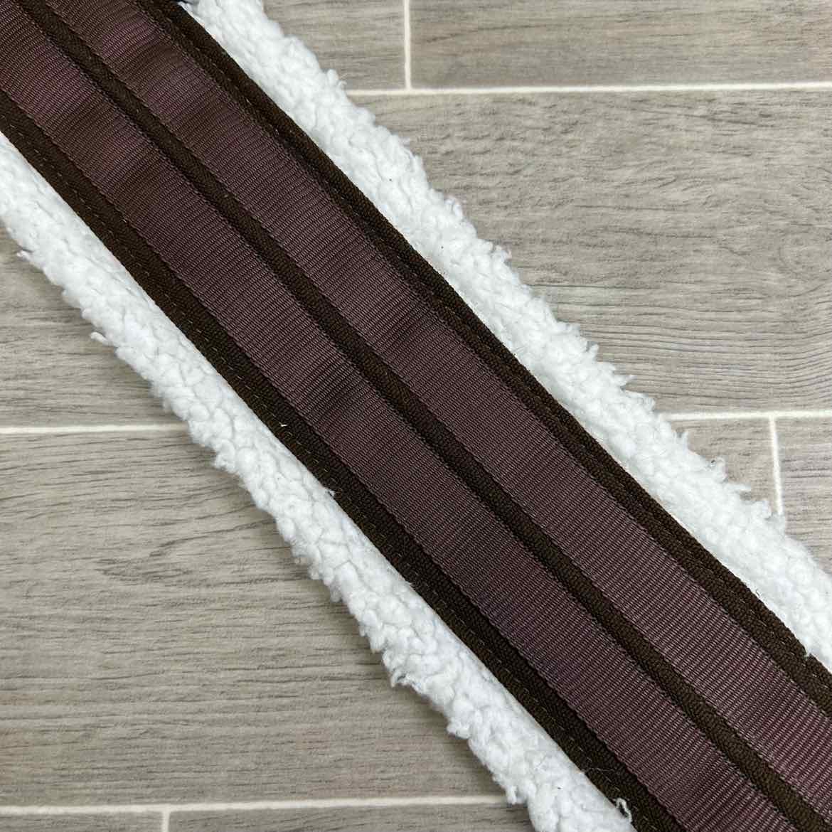 Ovation Fleece Lined Girth 50"