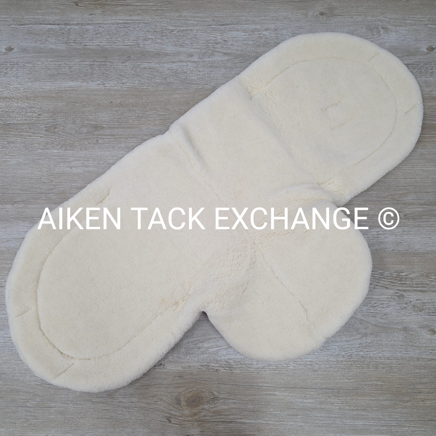 Toklat WoolBack Contour Dressage Saddle Pad