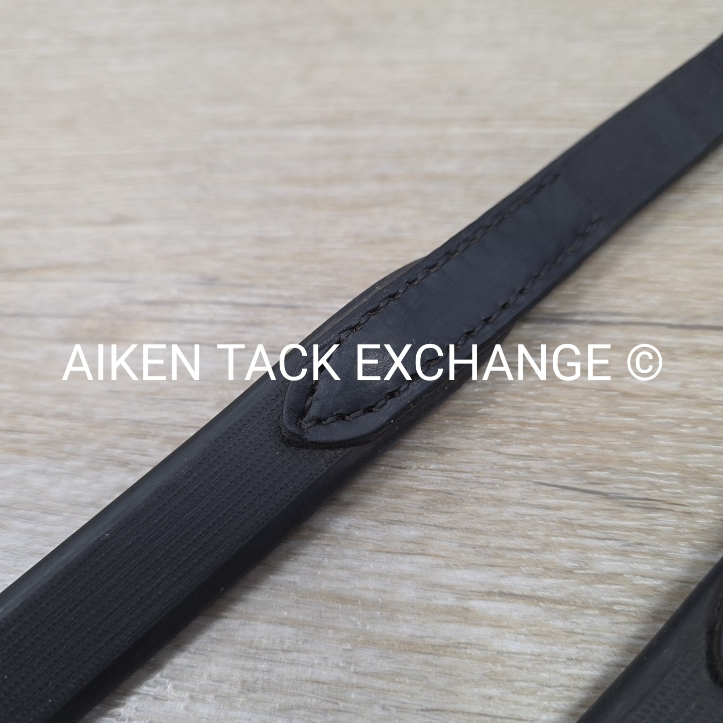 Stubben Rubber Reins, Black, 56"