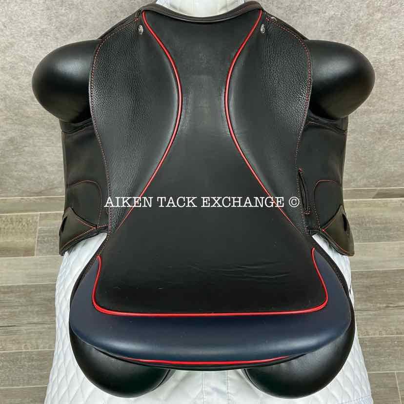 2021 Custom Saddlery Icon Flight Monoflap Dressage Saddle, 17.5" Seat, Short Flap, Adjustable Tree, Wool Flocked Panels