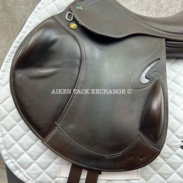 **SOLD** 2021 Prestige Passion K Monoflap Jump Saddle, 17" Seat, 34 Tree - MW, Wool Flocked Panels