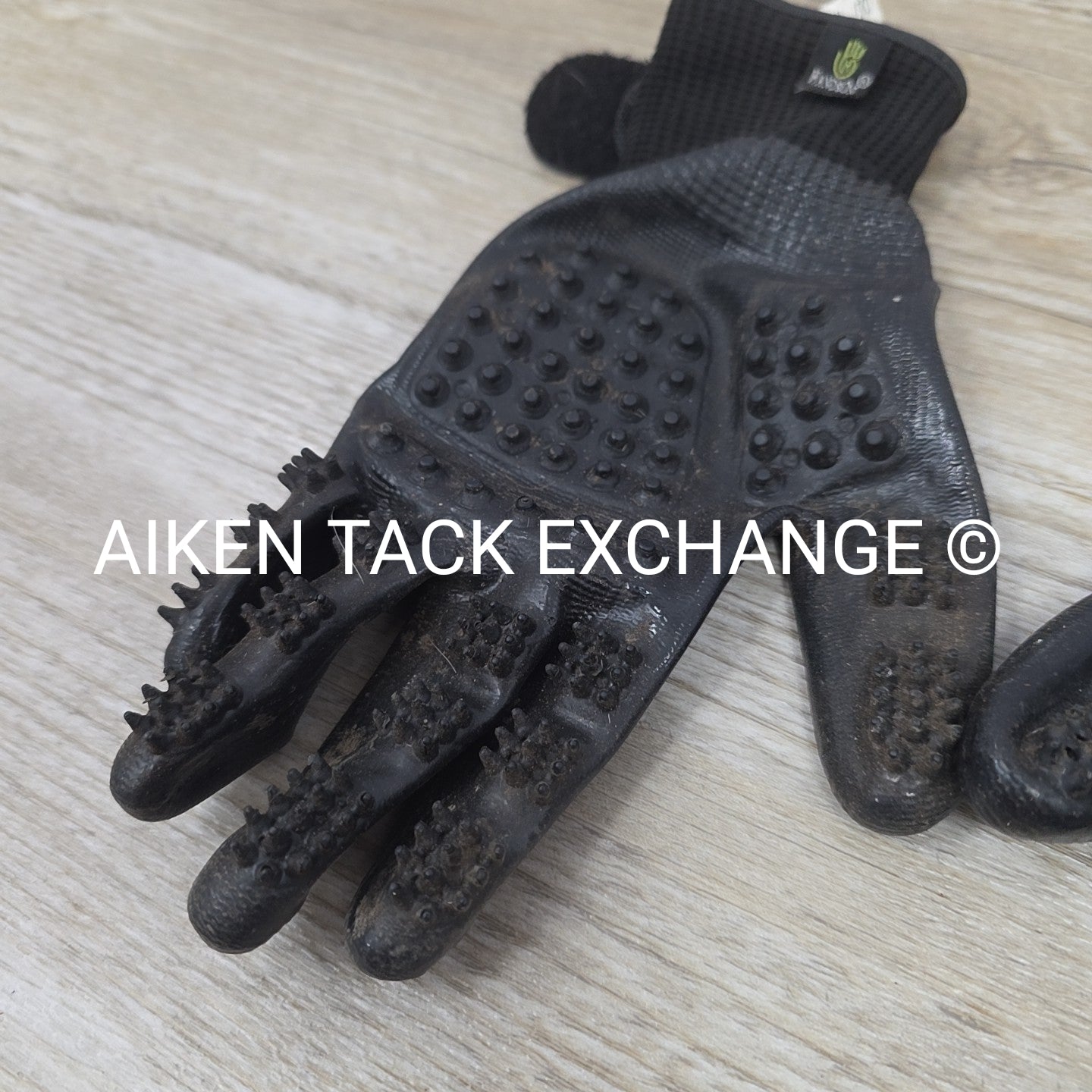 HandsOn Grooming Gloves