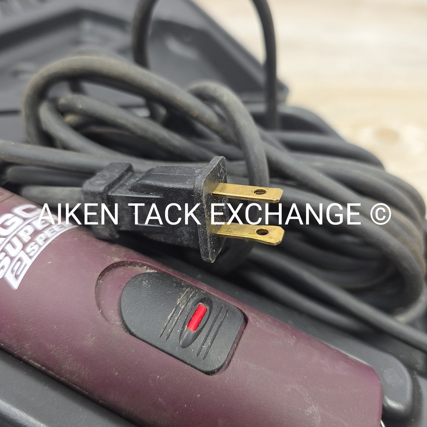 Andis AGC Super 2 Speed Clippers with T-84 Blade & Storage Case