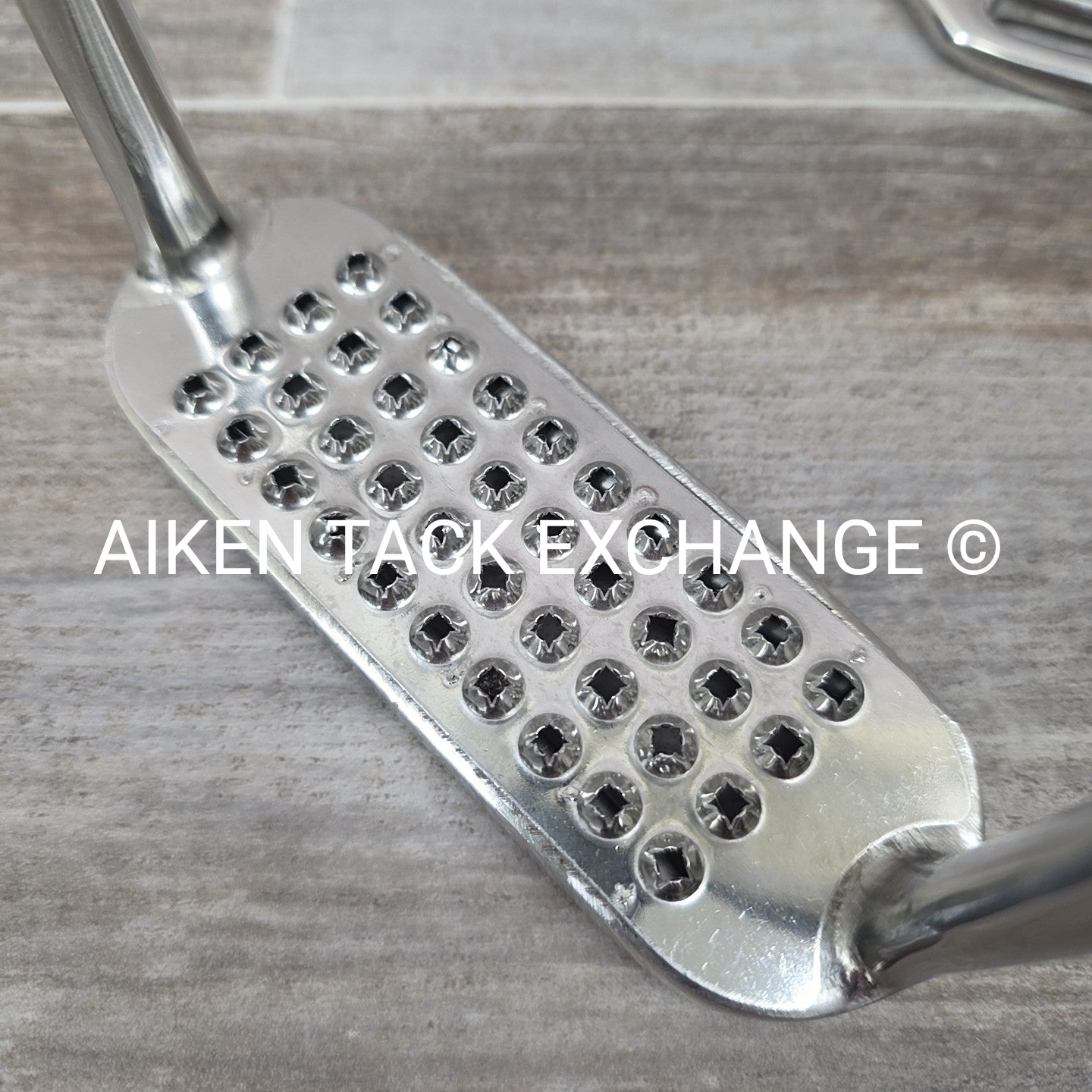 Centaur Fillis Stirrup Irons with Cheese Grater Pads 4.5"