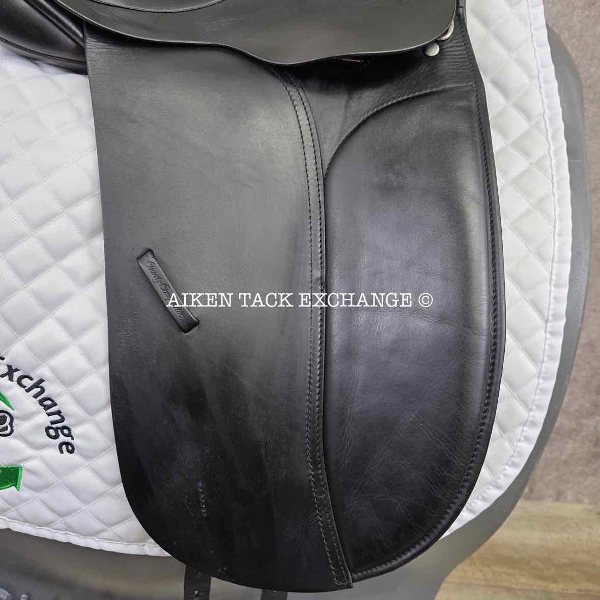 **SOLD** 1994 County Competitor Dressage Saddle, 17" Seat, MW/W Tree, Wool Flocked Panels
