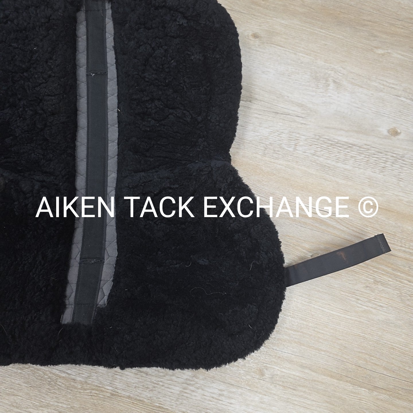 Mattes All Purpose Sheepskin Rolled Half Pad, Size Medium
