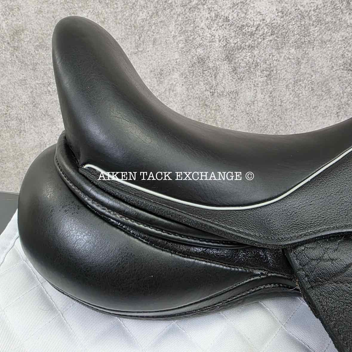 2015 Custom Saddlery Icon Flight Monoflap Dressage Saddle, 17.5" Seat, Adjustable Tree, Wool Flocked Hybrid Panels
