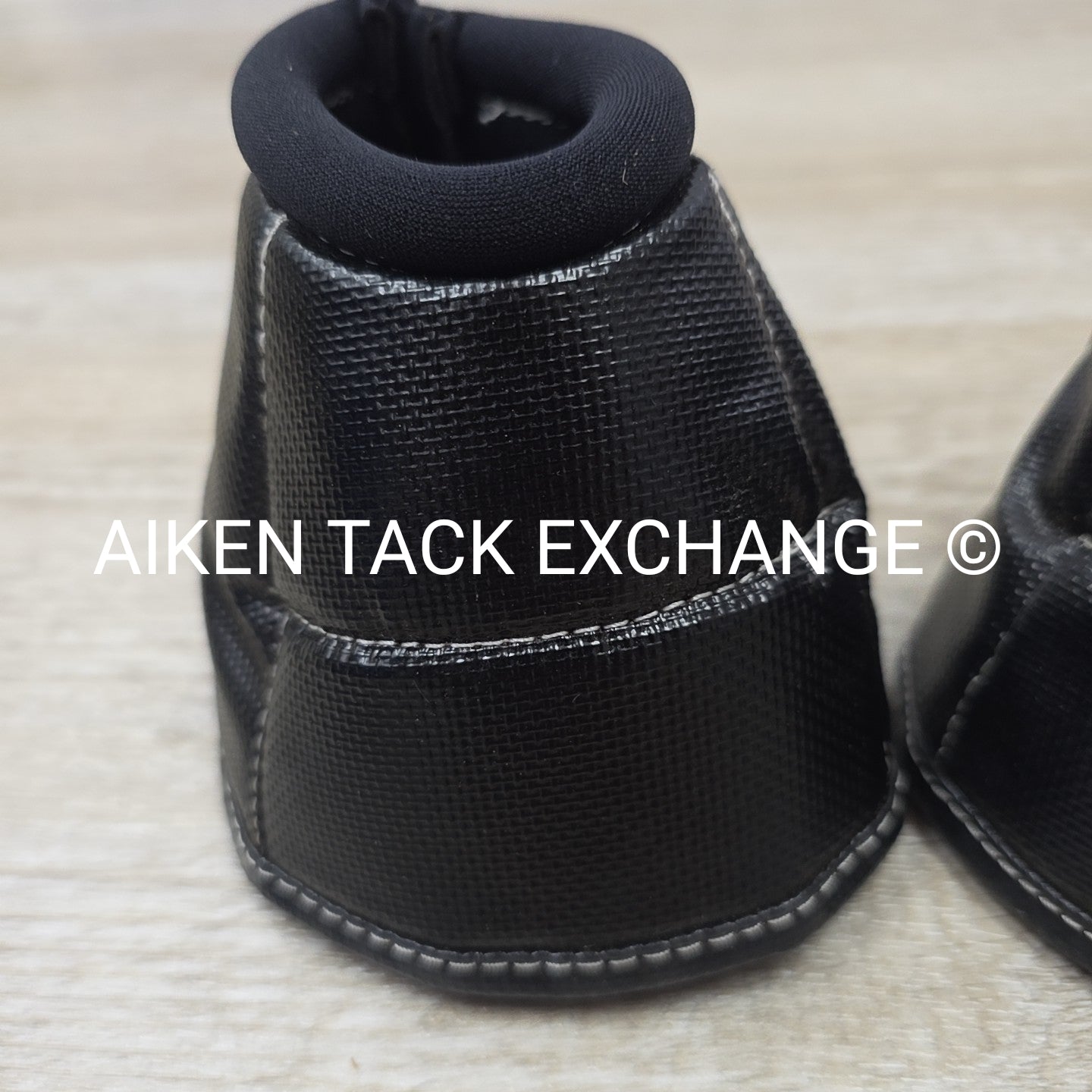 No Turn Bell Boots, Size Medium
