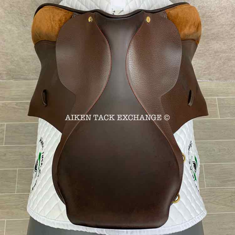 **SOLD** Crosby Miller's EuroPrix Close Contact Jump Saddle, 17.5" Seat, Medium Tree, Foam Panels