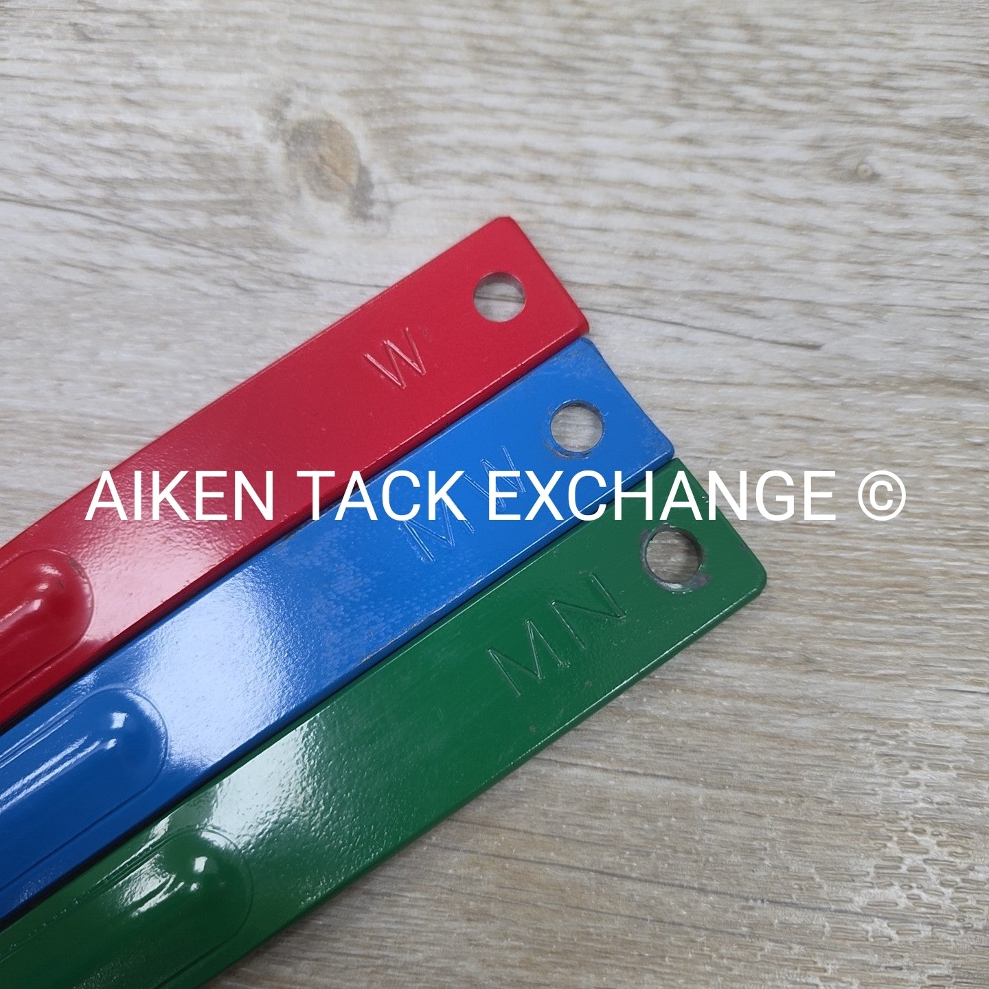 Arena, Bates, & Wintec Promotional Gullet Pack