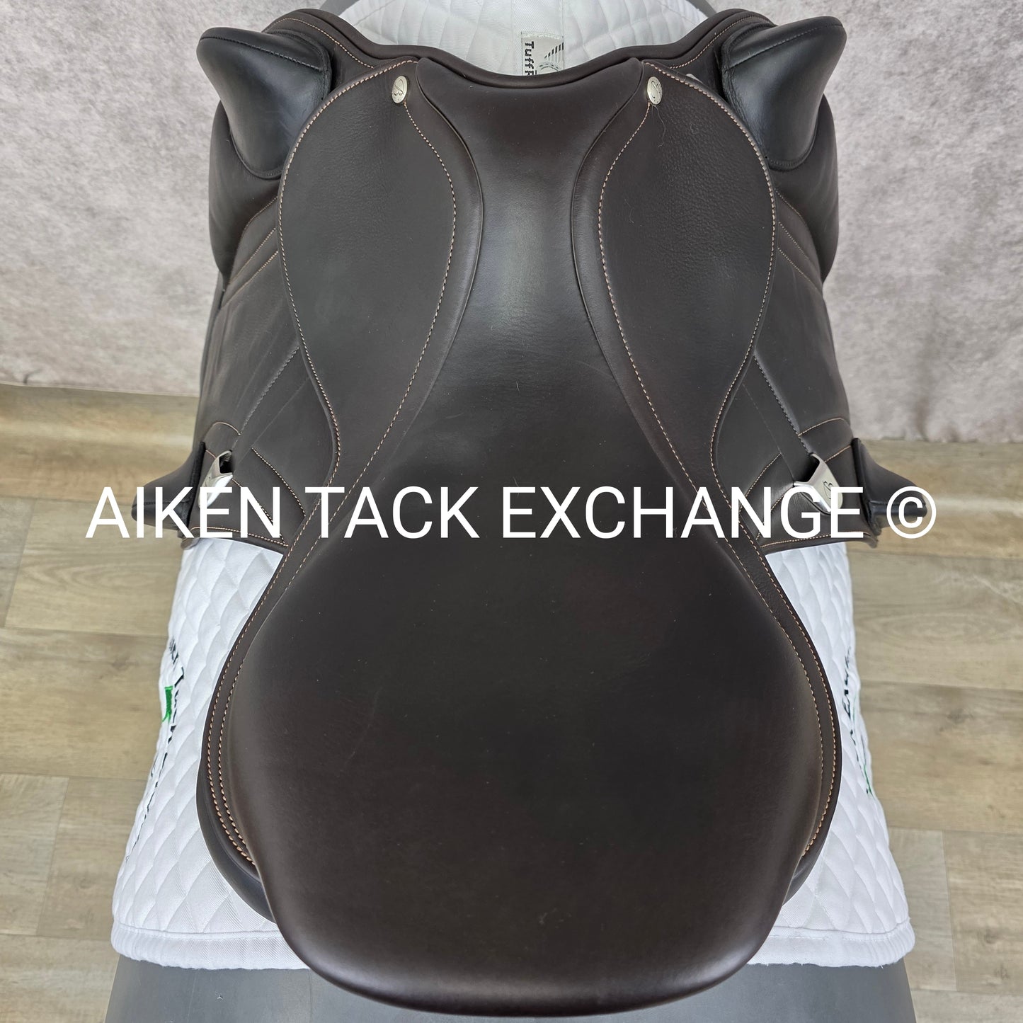 2021 Bates Advanta Monoflap Eventing Jump Saddle, 17" Seat, Adjustable Tree - Changeable Gullet, CAIR Panels