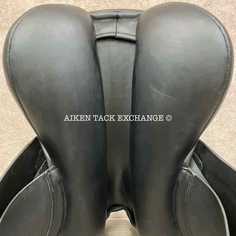 **SOLD** 2011 Hulsebos DR CC Dressage Saddle, 18" Seat, Medium Wide Tree, Wool Flocked Panels