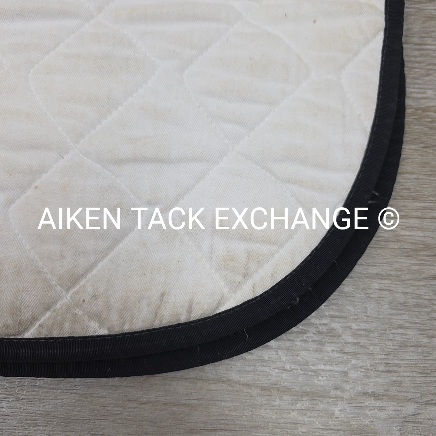 Shimmable Dressage Saddle Pad with Fleece Lining