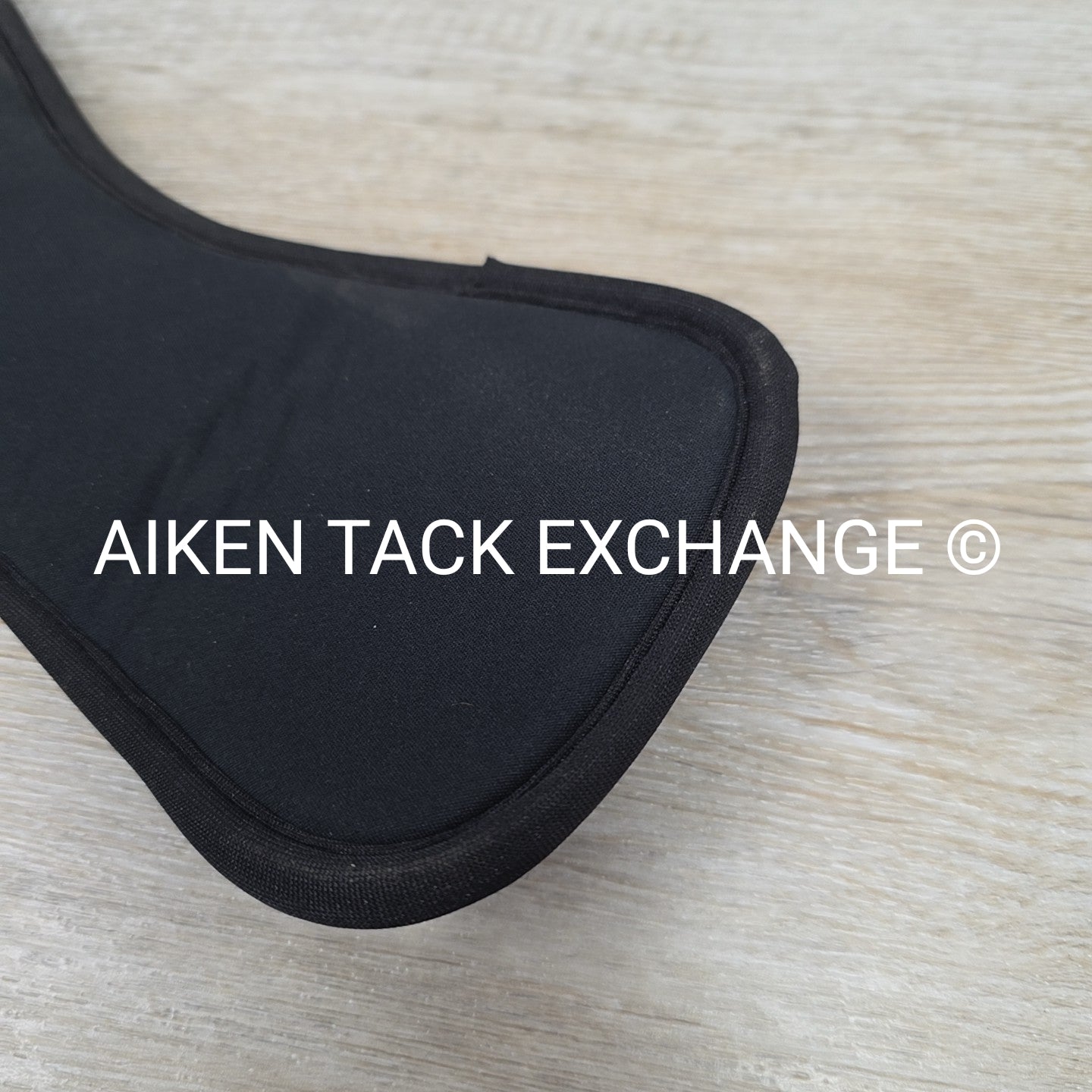 Ovation Gel Body Form Dressage Girth, Black, 22"