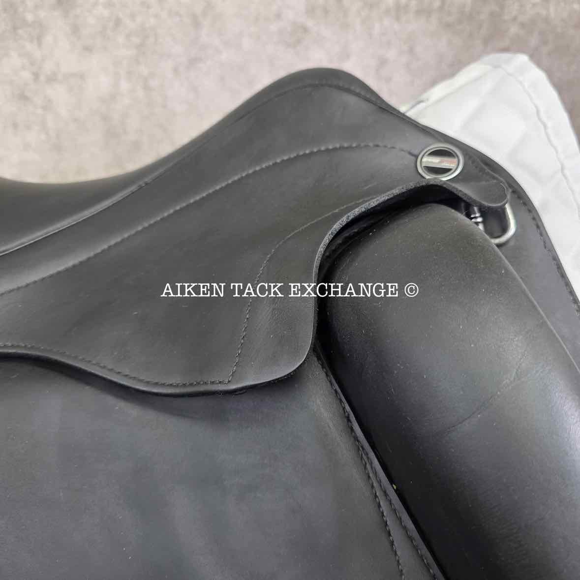 2017 Erreplus Freestyle Monoflap Dressage Saddle, 17" Seat, Adjustable Tree, Wool Flocked Panels