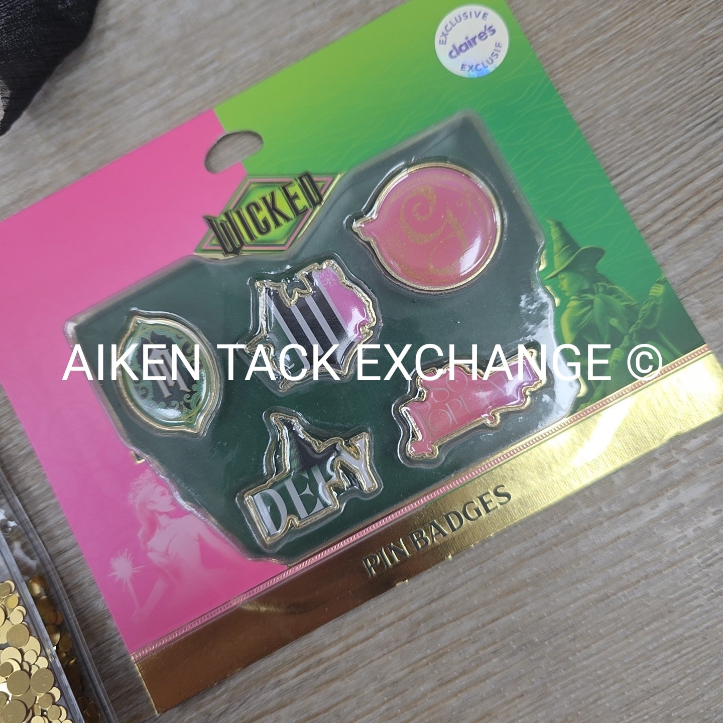 Claire's Wicked Bundle: Shaker Planner, Pin Badges, Choker Set, Hair Clip